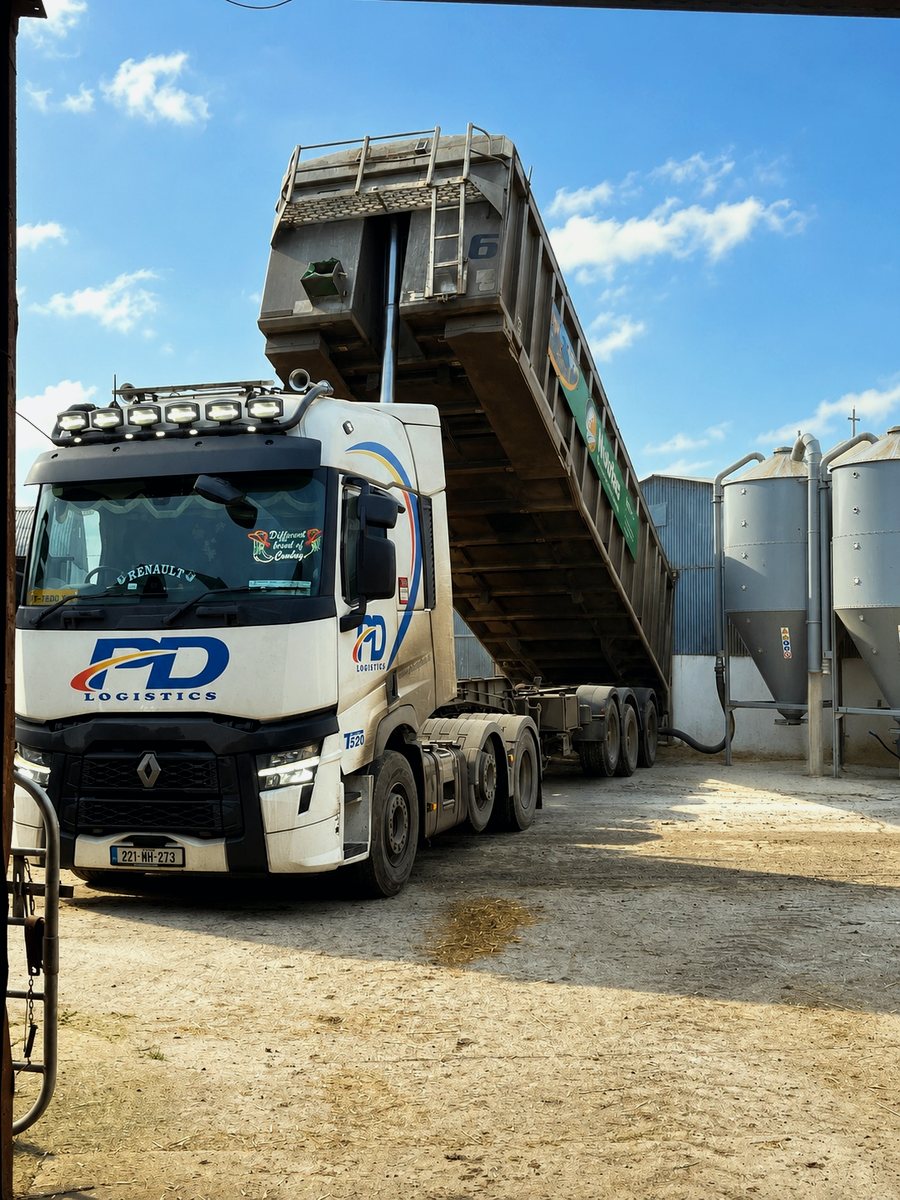 PD Logistics bulk tipper truck